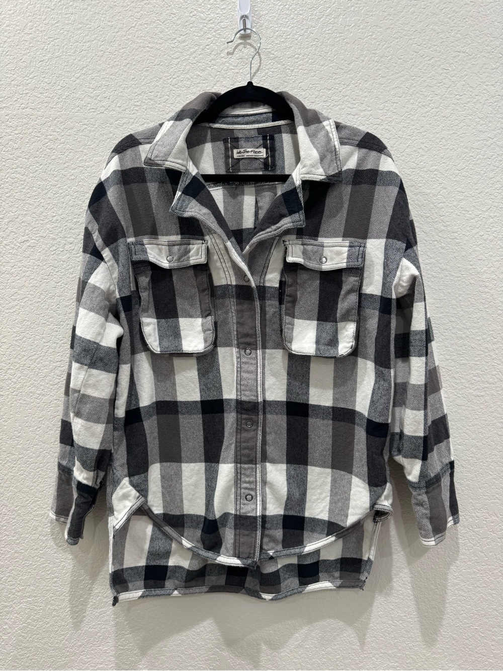 Free People We The Free Izzy Plaid Flannel Shirt XS Black Cream Oversized - Picture 2 of 8